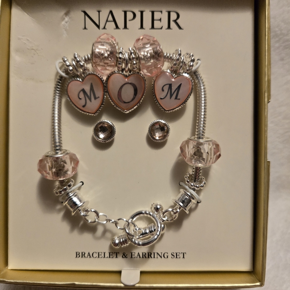 Napier New Silver Toned Bracelet & Ear Ring Boxed‎ Set Pink Charms Spell MOM